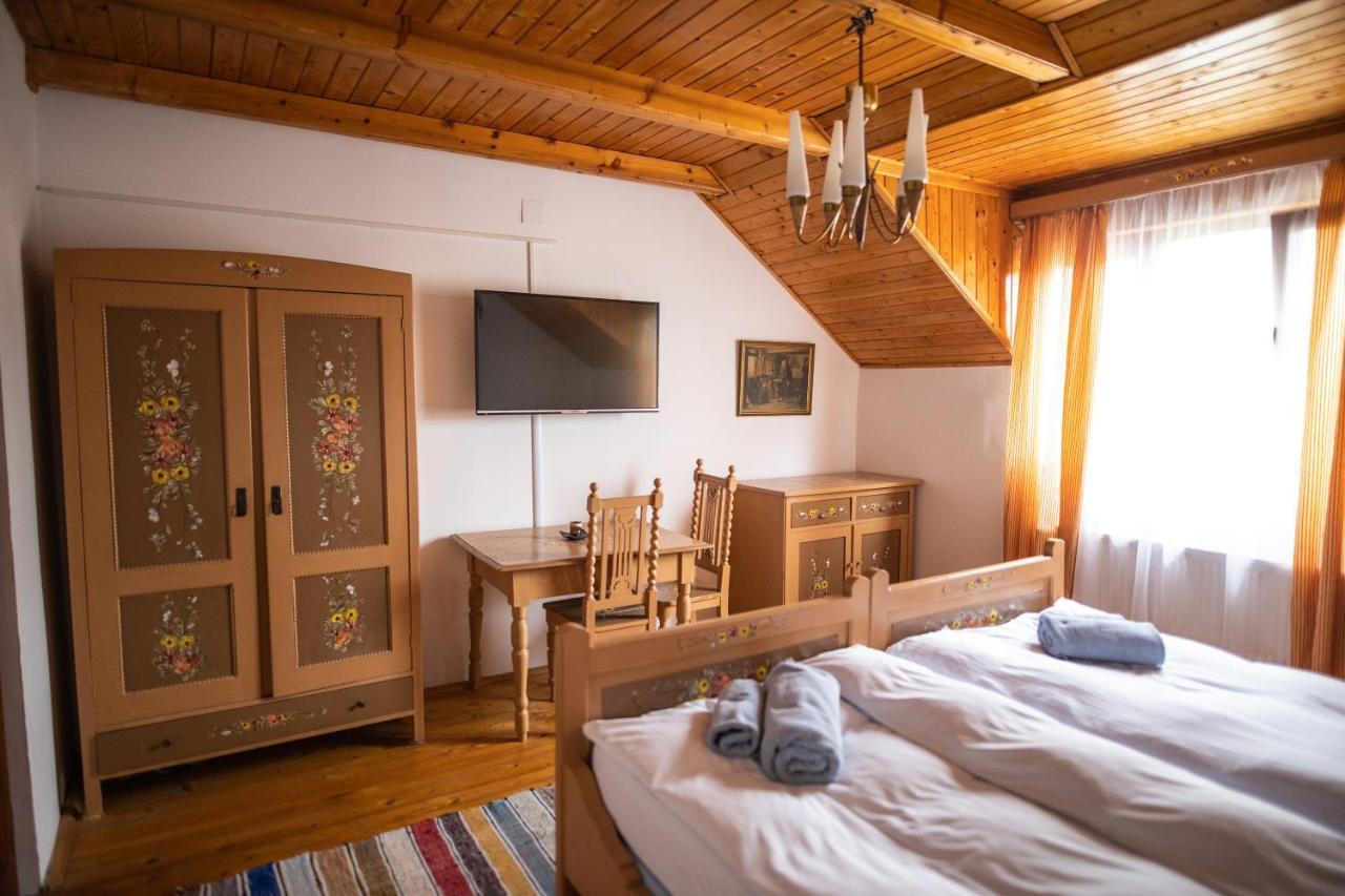 Pensiunea Sachsenhof Bagaciu Esterno foto